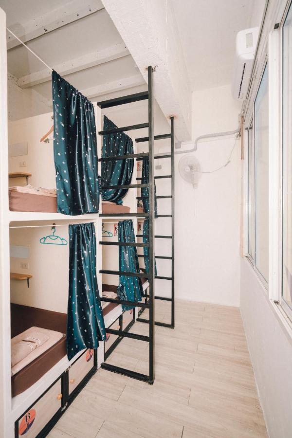 Liberta Hostel Бангкок Экстерьер фото